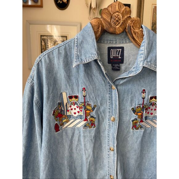 Vintage 90s Quizz Woman Embroidered Frog Heart Chambray Short Sleeve Button Up S - Picture 1 of 9